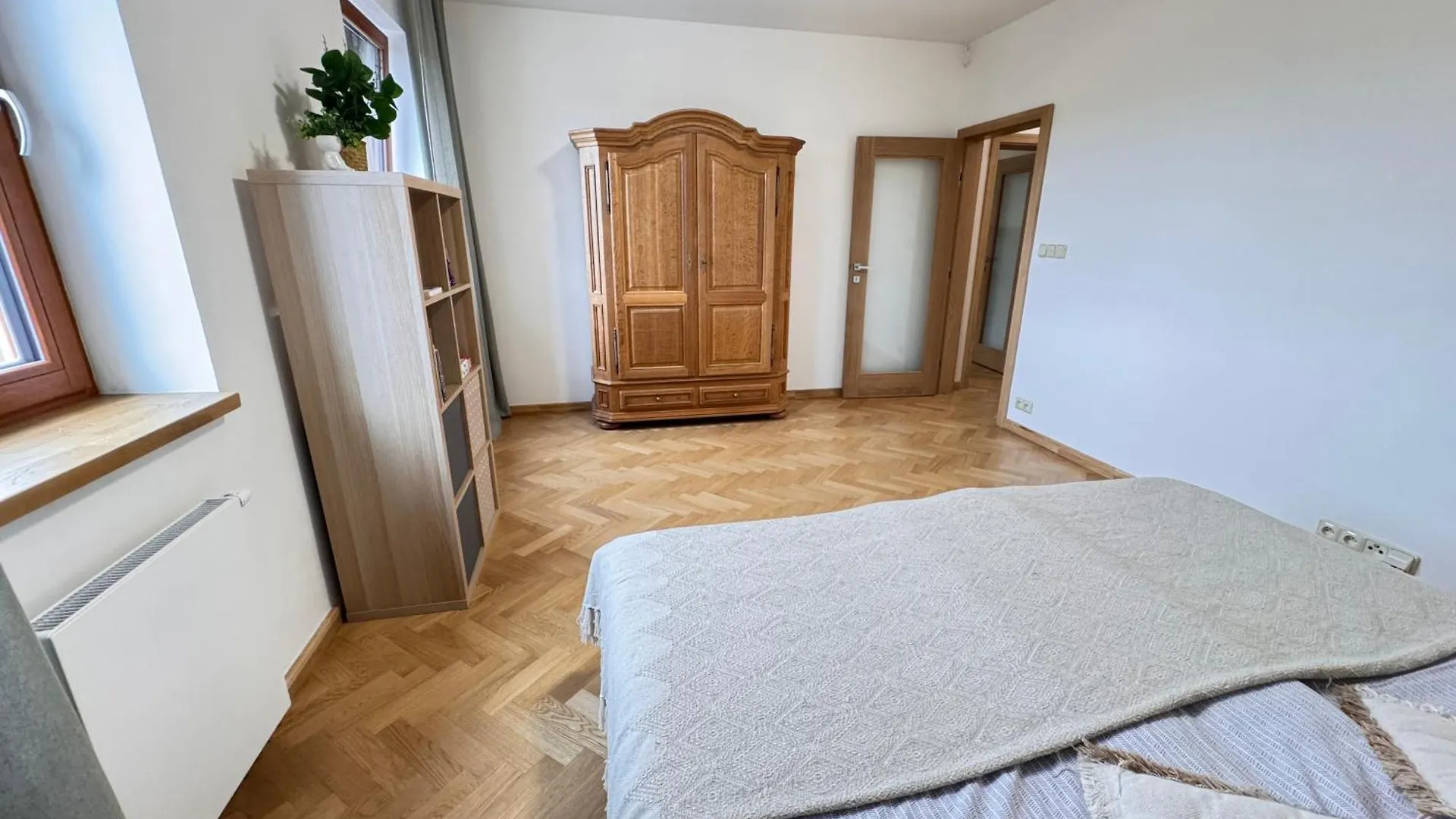 Appartement Familyvilla, New 4 Luxury Big Apartments, Parking Praag
