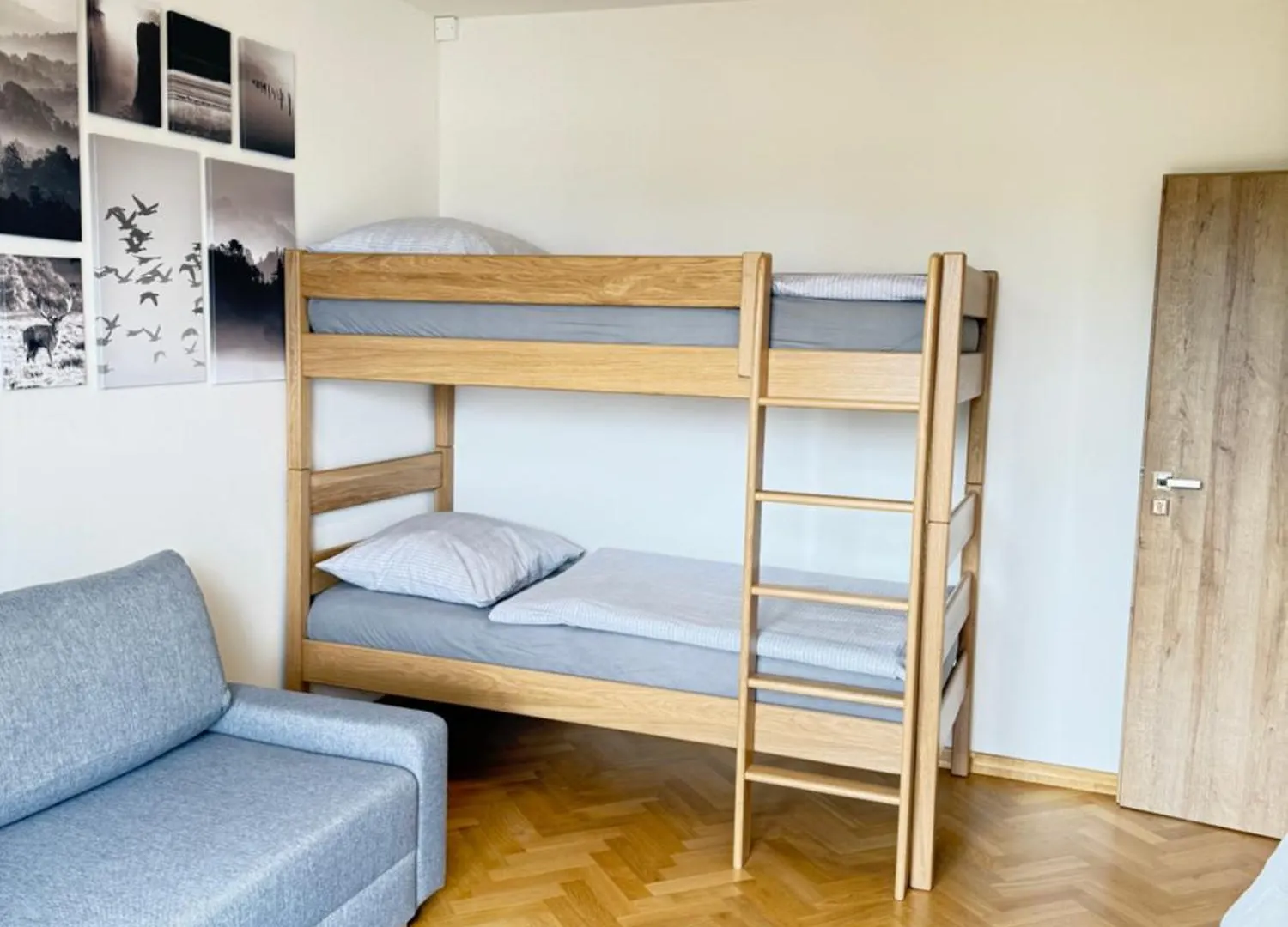 Familyvilla, New 4 Luxury Big Apartments, Parking Praga 0*,