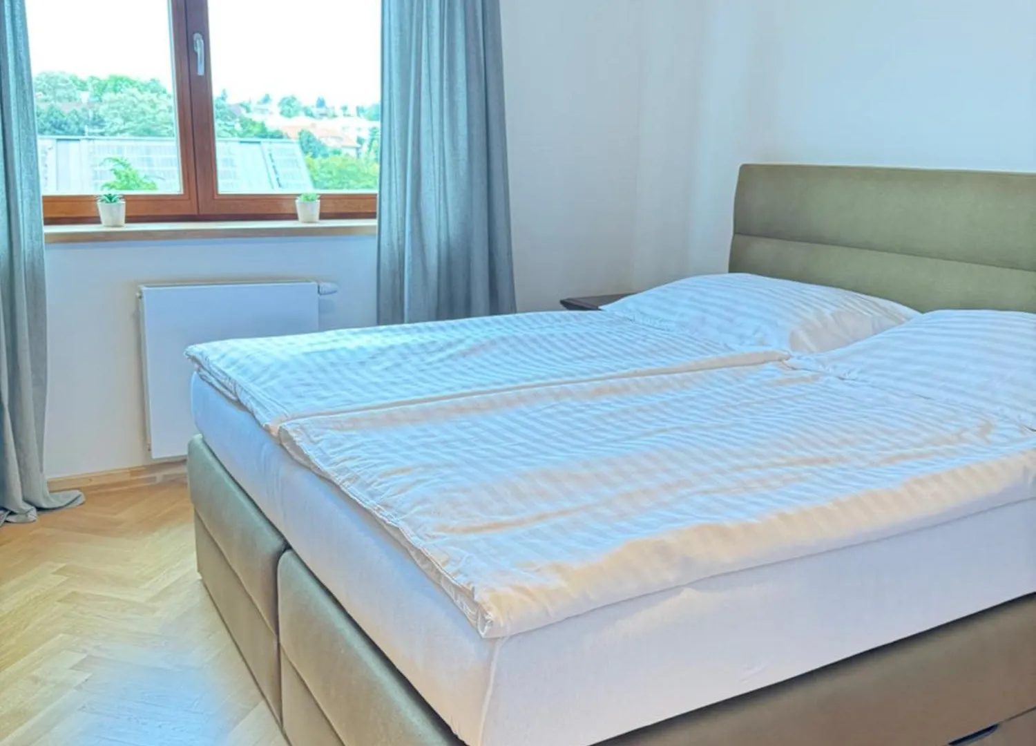 Familyvilla, New 4 Luxury Big Apartments, Parking Praga