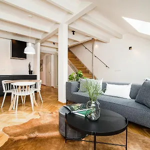 Apartment Large And Modern In The Heart Of, Prague
