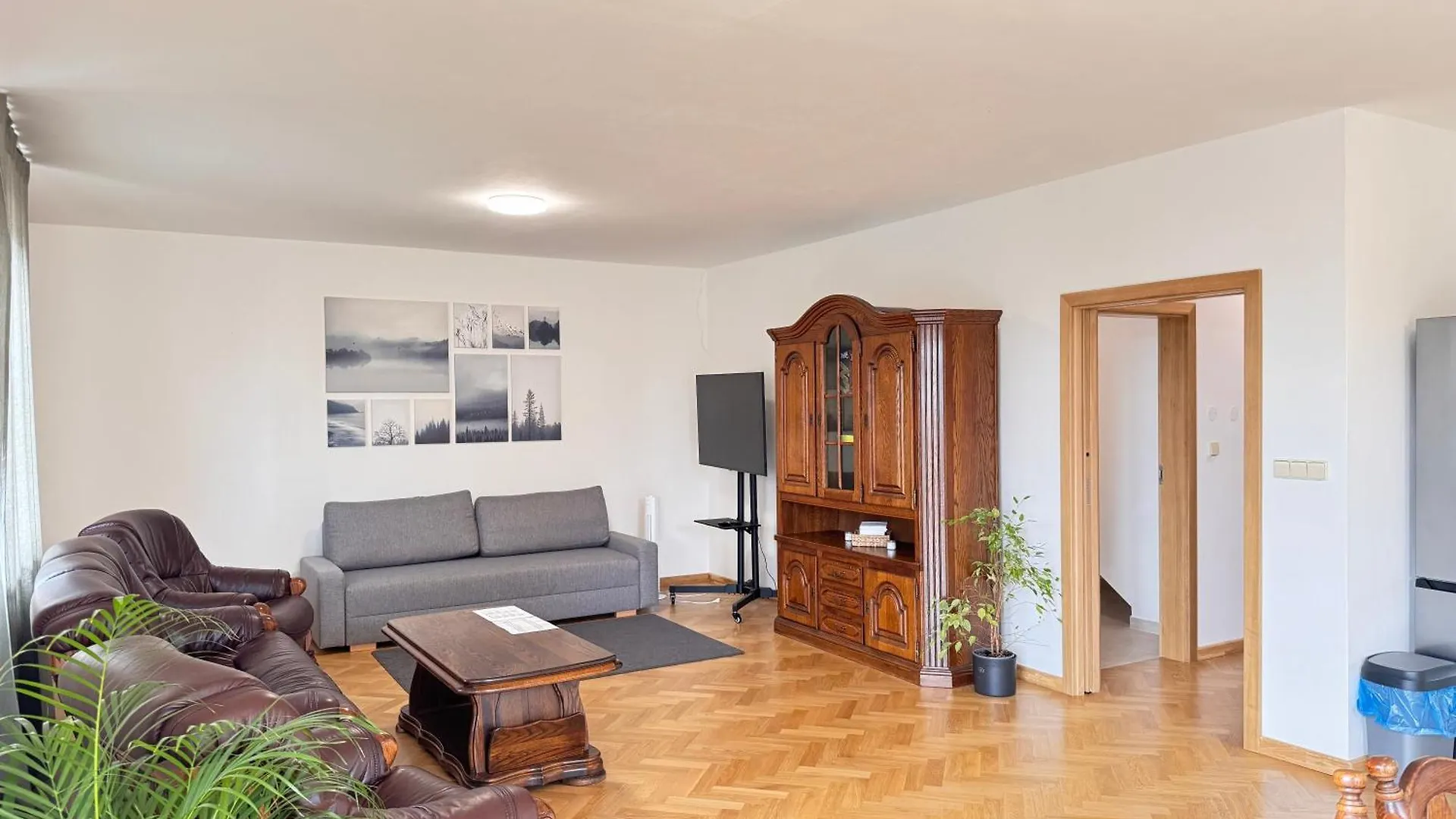 Familyvilla, New 4 Luxury Big Apartments, Parking Praha 0*,