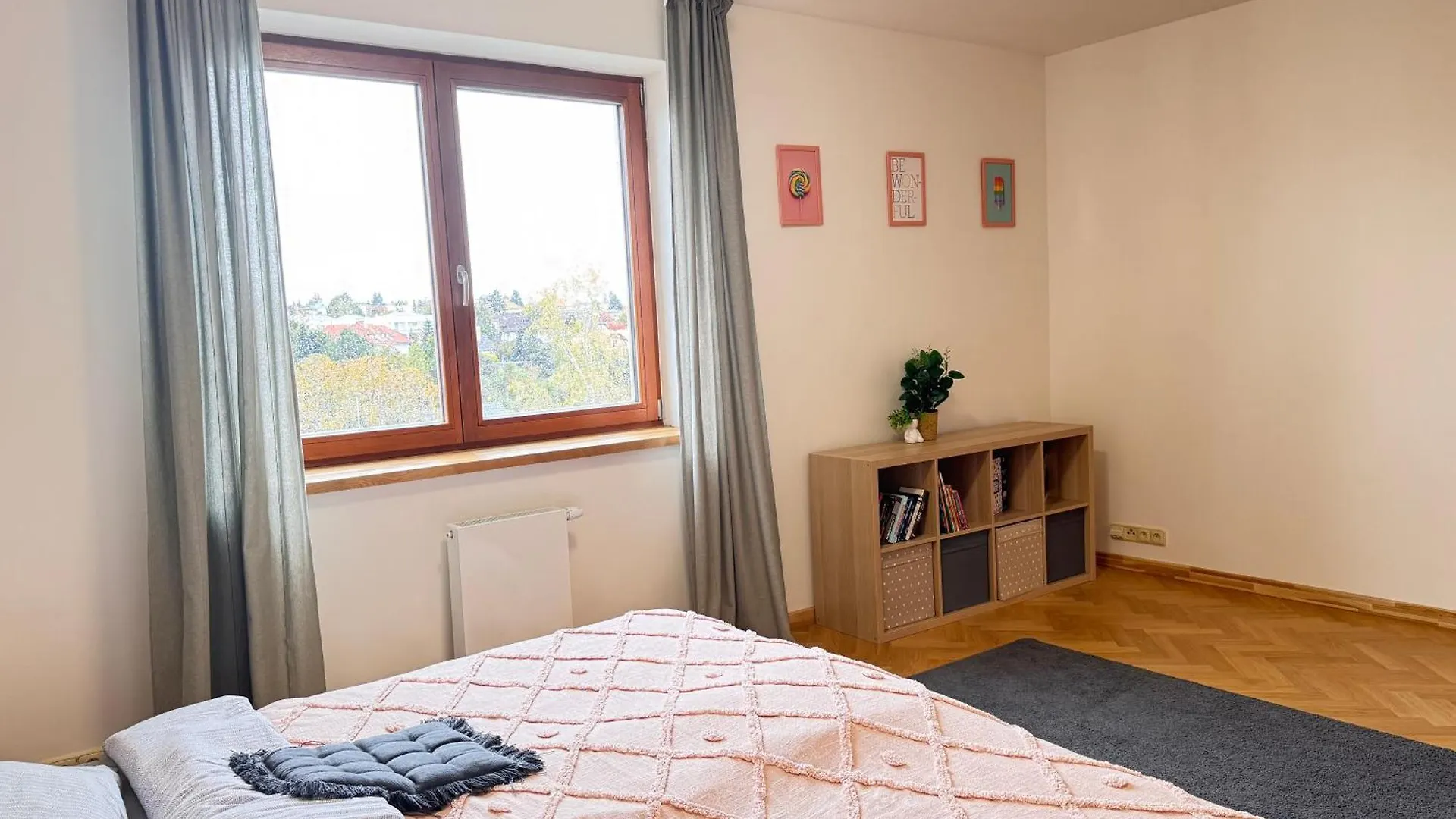 Apartmán Familyvilla, New 4 Luxury Big Apartments, Parking Praha