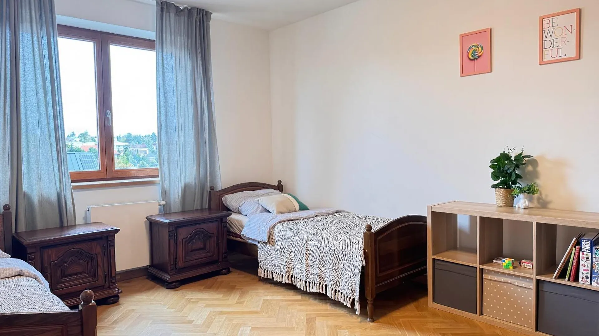 Familyvilla, New 4 Luxury Big Apartments, Parking Praha 0*,