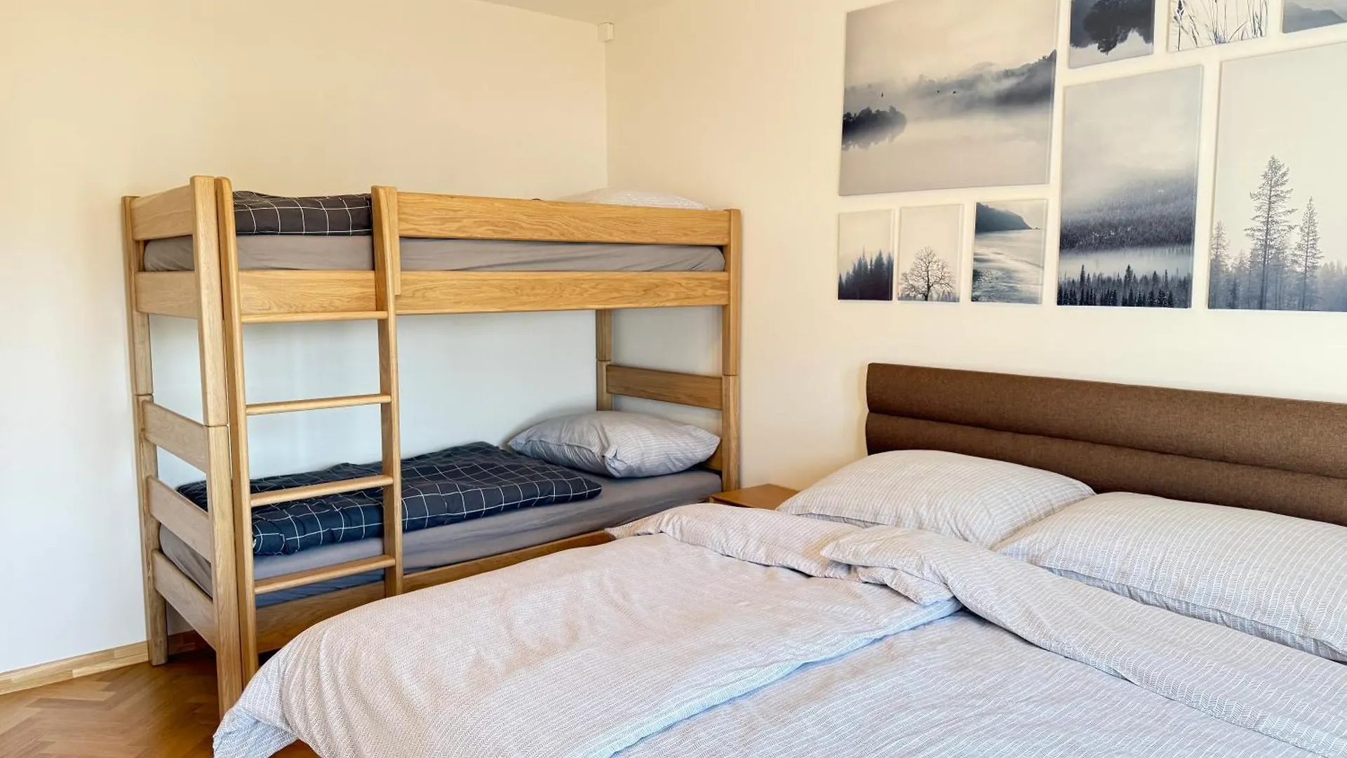 Apartmán Familyvilla, New 4 Luxury Big Apartments, Parking Praha