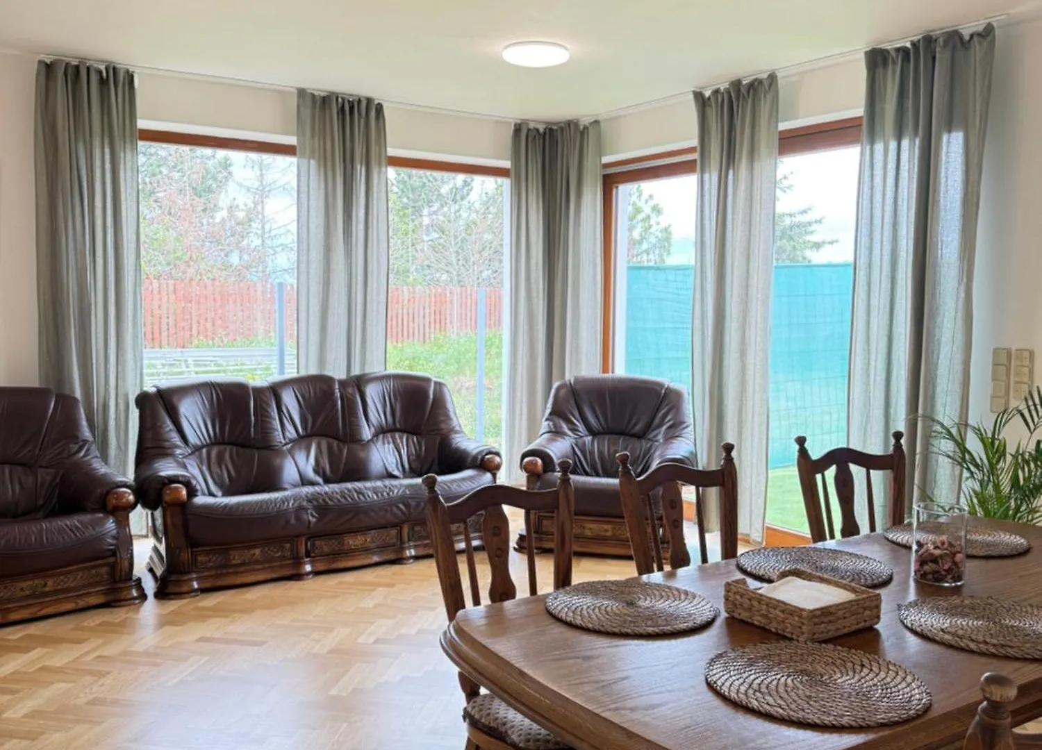 Familyvilla, New 4 Luxury Big Apartments, Parking Prague Apartment